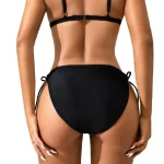 linorie-menstruatie-zwemslip-model-achterkant-600x600.png